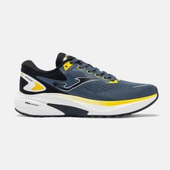 Buty do biegania męskie Joma Speed grey. Szare obuwie do biegania damskie Joma. Za 247.99 zł.