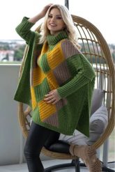 Kolorowy sweter oversize z golfem wzór w romby zielony. Zielone golfy damskie PeeKaBoo, uniwersalny, bez wzorów, z dzianiny, bez ramiączek. Za 329.00 zł.
