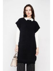 C& Jo Sukienka dzianinowa w kolorze czarnym rozmiar: 40. Czarne sukienki damskie C& Jo, bez wzorów, z dzianiny, klasyczne, bez kołnierzyka, bez ramiączek, midi. Za 148.26 zł.