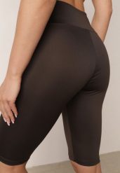 Brązowe Szorty Kolarki z Wysokim Stanem i Modelującym Pasem Toadgrass. Brązowe szorty damskie Born2be, bez wzorów, eleganckie, z podwyższonym stanem. Za 39.99 zł.