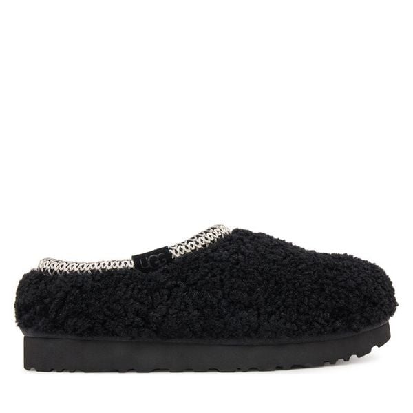 Śniegowce Ugg. Czarne śniegowce damskie Ugg. Za 599.99 zł.