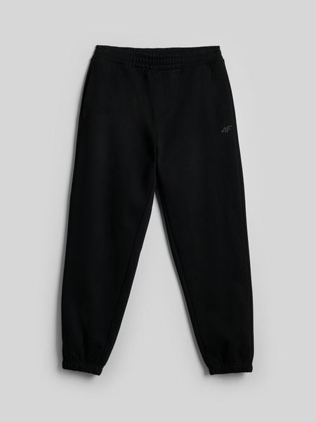 4F Spodnie dresowe joggery męskie - czarne M. Czarne spodnie dresowe męskie 4f, bez wzorów, z dresówki. Za 149.99 zł.