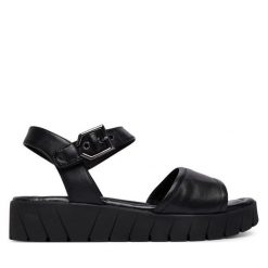 Sandały Tamaris. Czarne sandały damskie Tamaris, bez wzorów, bez obcasa, na płaskiej podeszwie. Za 329.99 zł.