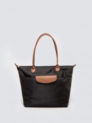 Torebka damska shopperka czarna Naira 906. Czarne torebki klasyczne damskie Big Star, bez wzorów, z jeansu, duże, bez dodatków. W wyprzedaży za 159.99 zł.