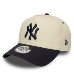 Czapka z daszkiem New Era. Brązowe czapki z daszkiem damskie New Era, bez wzorów. Za 149.99 zł.
