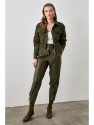 Trendyol Kurtka w kolorze khaki rozmiar: 36. Brązowe kurtki damskie Trendyol, bez wzorów, z bawełny, bez kaptura. Za 73.99 zł.