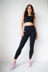 Legginsy z wysokim stanem do jogi i pilatesu 2skin Harmony black. Czarne legginsy damskie 2SkIN, m, bez wzorów, z materiału. Za 219.00 zł.