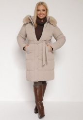 Beżowa Pikowana Kurtka z Kapturem z Futrem i Wiązanym Paskiem Mevinatia. Brązowe kurtki damskie Born2be, na zimę, l, bez wzorów, z dzianiny, z kapturem. Za 339.99 zł.