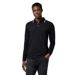 MESKA KOSZULKA POLO WRANGLER LS POLO SHIRT BLACK 112371505. Czarne koszulki polo męskie Wrangler, s, bez wzorów, bez ramiączek. Za 99.99 zł.