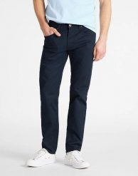 MĘSKIE SPODNIE MATERIAŁOWE LEE DAREN ZIP FLY L707LA21 112118239. Spodnie materiałowe męskie Lee, bez wzorów, z materiału. Za 219.99 zł.