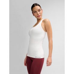 Damski tank top Hummel hmltif top. Białe topy damskie HUMMEL, xs, bez wzorów, bez kołnierzyka. Za 150.00 zł.