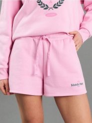 Bawełniane szorty z haftem - begonia. Szorty damskie Sinsay, bez wzorów, z bawełny. Za 29.99 zł.