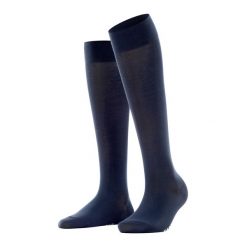 Skarpetki 3/4 bawełniane damskie Falke Touch. Niebieskie skarpetki damskie Falke, bez wzorów, z bawełny. Za 139.00 zł.