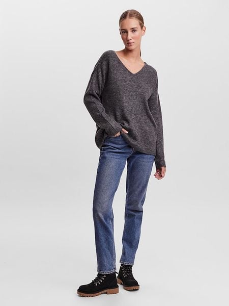 Vero Moda Sweter w kolorze antracytowym rozmiar: XXL. Czarne swetry klasyczne damskie Vero Moda, xxl, bez kołnierzyka. Za 78.84 zł.