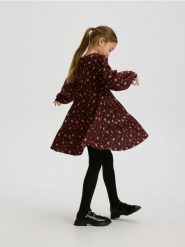 Wzorzysta sukienka - bordowy. Czerwone sukienki dziewczęce Reserved, bez wzorów, z dzianiny, bez ramiączek. Za 79.99 zł.