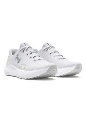 Buty sportowe dla kobiet UNDER ARMOUR UA CHARGED SURGE 4. Białe buty sportowe na co dzień damskie Under Armour, bez wzorów, z gumy, do biegania. Za 238.46 zł.