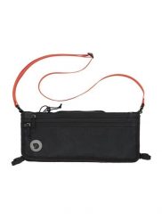 Torba na ramę roweru Fjallraven Hoja Bike Frame Fold Bag - black. Czarne torby męskie na ramię Fjällräven, bez wzorów, z poliamidu, bez dodatków. Za 374.99 zł.