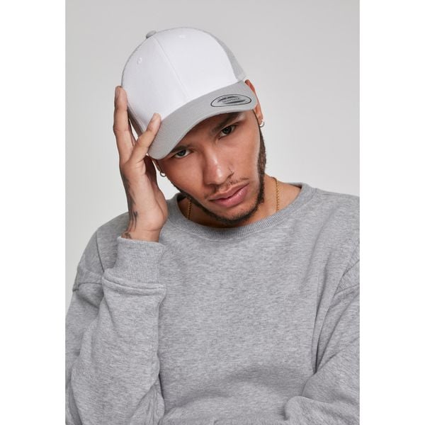 Czapka Flexfit retro colored front. Białe czapki męskie FLEXFIT, bez wzorów, retro. Za 86.50 zł.