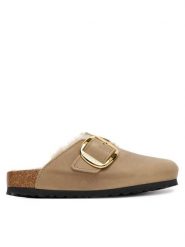 Birkenstock Klapki Boston Big Buckle Shearling 1030444 Brązowy. Brązowe klapki damskie Birkenstock, bez wzorów, ze skóry, bez obcasa. Za 759.99 zł.