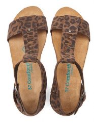 Comfortfusse Skórzane sandały w kolorze brązowym rozmiar: 36. Brązowe sandały damskie Comfortfusse, bez wzorów, z materiału, bez obcasa. Za 239.99 zł.