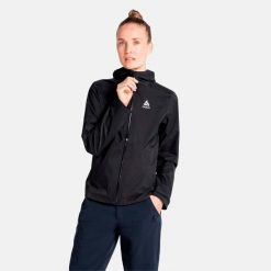 Kurtka techniczna damska Odlo AEGIS 2.5l Waterproof hardshell. Czarne kurtki damskie Odlo, l, bez wzorów, z hardshellu, bez kaptura. Za 638.45 zł.