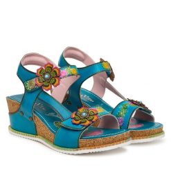 Sandały Laura Vita. Sandały damskie Laura Vita, bez wzorów, bez obcasa, na koturnie. Za 459.99 zł.