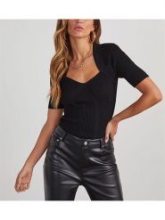 Milan Kiss Bluzka w kolorze czarnym rozmiar: XL. Czarne bluzki damskie Milan Kiss, xl, bez wzorów, bez kołnierzyka, bez ramiączek. Za 130.99 zł.