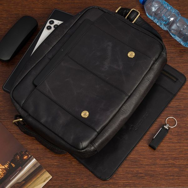 Torba męska na ramię skórzana duża A4 czarna do pracy Beltimore N15. Czarne torby męskie na ramię bez wzorów, na ramię, duże. Za 299.99 zł.