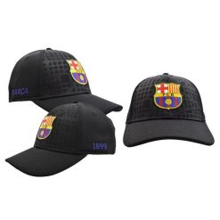 Czapka z daszkiem FC Barcelona Jr - oficjalna licencjonowana. Czarne czapki męskie FC Barcelona, bez wzorów. Za 99.00 zł.