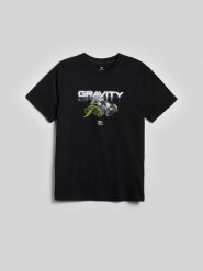 4F T-shirt regular z nadrukiem męski - czarny M. Czarne t-shirty męskie 4f, m, bez wzorów, z bawełny, bez kołnierzyka. Za 79.99 zł.