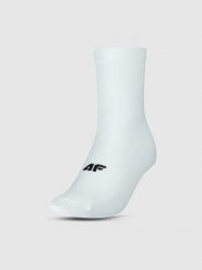 4F Skarpetki rowerowe za kostkę uniseks - białe 43-46. Białe skarpetki męskie 4f, bez wzorów, z elastanu. W wyprzedaży za 9.99 zł.