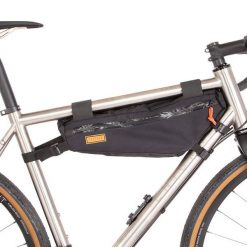 Torba rowerowa Frame Bag Rozmiar M RESTRAP. Czarne torebki klasyczne damskie RESTRAP, bez wzorów, bez dodatków. Za 399.00 zł.