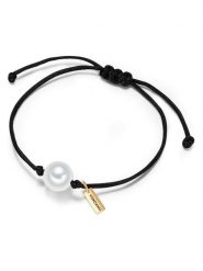 Yokoamii Bransoletka z perłą rozmiar: onesize. Białe bransoletki damskie Yokoamii. Za 26.99 zł.