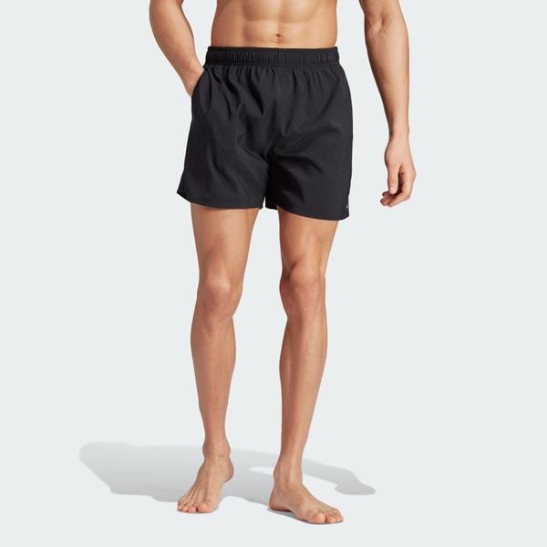 Szorty do pływania Solid CLX Short-Length. Czarne szorty męskie Adidas, bez wzorów, z materiału, klasyczne. Za 106.00 zł.