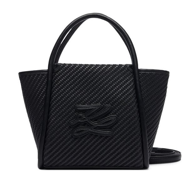 Torebka KARL LAGERFELD. Czarne torebki klasyczne damskie Karl Lagerfeld, bez wzorów, bez dodatków. Za 1,099.00 zł.