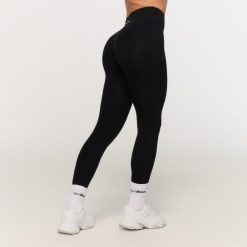 Legginsy damskie fitness z wysokim stanem czarne Fierce. Czarne legginsy damskie GYMBEAM, l, bez wzorów, z elastanu. Za 113.90 zł.