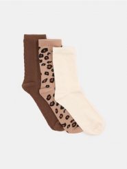 Skarpetki 3 pack - beżowy. Brązowe skarpetki damskie Sinsay, bez wzorów. Za 15.99 zł.