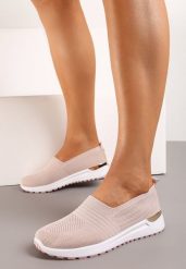 Różowe Tenisówki z Ozdobną Wstawką na Podeszwie i Elastyczną Wkładką Ixtella. Czerwone trampki i tenisówki damskie Born2be, z aplikacjami, z jeansu. Za 49.99 zł.