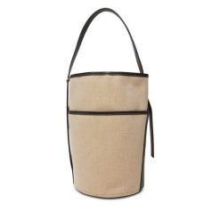 Torebka Furla. Brązowe torebki klasyczne damskie Furla, bez wzorów, bez dodatków. Za 839.99 zł.