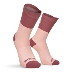 Skarpety za kostkę do biegania w terenie Trekking Siroko Pindos Purple. Fioletowe skarpetki damskie SIROKO, bez wzorów, z materiału. Za 42.00 zł.