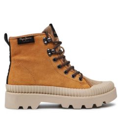 Botki Pepe Jeans. Brązowe botki damskie Pepe Jeans, z jeansu, bez obcasa, na płaskiej podeszwie, bez zapięcia. Za 369.99 zł.