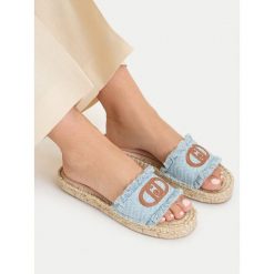 Klapki Liu Jo. Niebieskie klapki damskie Liu Jo, bez wzorów, bez obcasa. Za 251.99 zł.