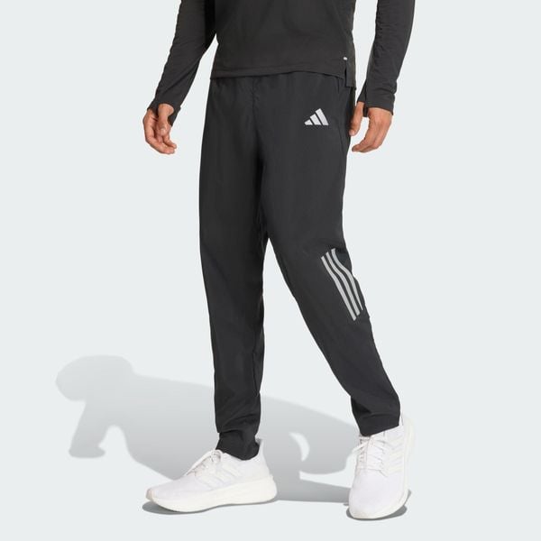 Spodnie adi365 Iconic/// Astro Running. Czarne spodnie sportowe męskie Adidas. Za 299.00 zł.