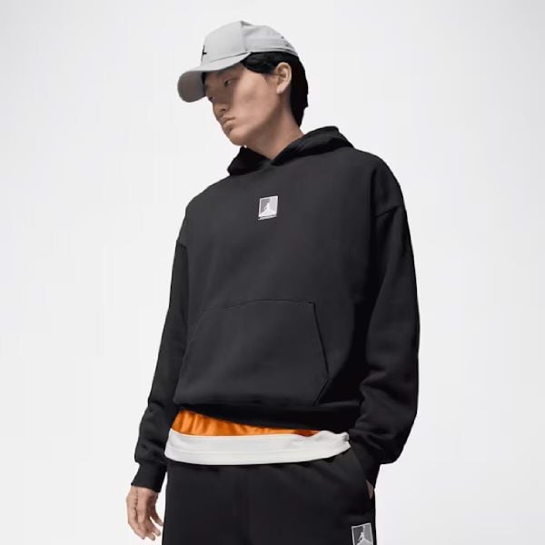 Bluza z kapturem Air Jordan Brooklyn Fleece Graphic Pullover HV0544-010. Czarne bluzy z kapturem męskie Jordan. Za 389.85 zł.