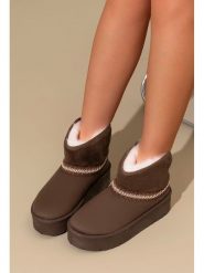 C'M Botki zimowe w kolorze brązowym rozmiar: 40. Brązowe botki damskie C'M, na zimę, bez obcasa, na platformie, bez zapięcia. Za 108.99 zł.