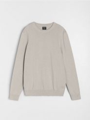 Bawełniany sweter basic - kremowy. Białe swetry męskie Sinsay, l, bez wzorów, z bawełny, bez kołnierzyka. Za 39.99 zł.