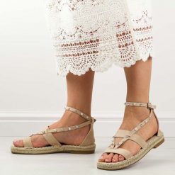 Beżowe espadyle damskie, sandały S.Barski 33132. Brązowe sandały damskie S.BARSKI, bez wzorów, z zamszu, bez obcasa, na obcasie. W wyprzedaży za 79.20 zł.