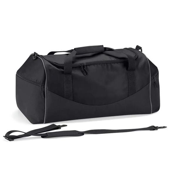 Torba sportowa Quadra Teamwear. Czarne torebki dziecięce QUADRA. Za 219.00 zł.