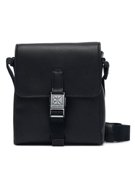 Calvin Klein Saszetka Emblem Hw Flap Reporter LV04D3506G Czarny. Czarne saszetki męskie CALVIN KLEIN, ze skóry. Za 409.99 zł.
