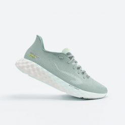 Buty do biegania damskie Kiprun KS900 Light. Białe obuwie do biegania damskie KIPRUN. Za 399.99 zł.